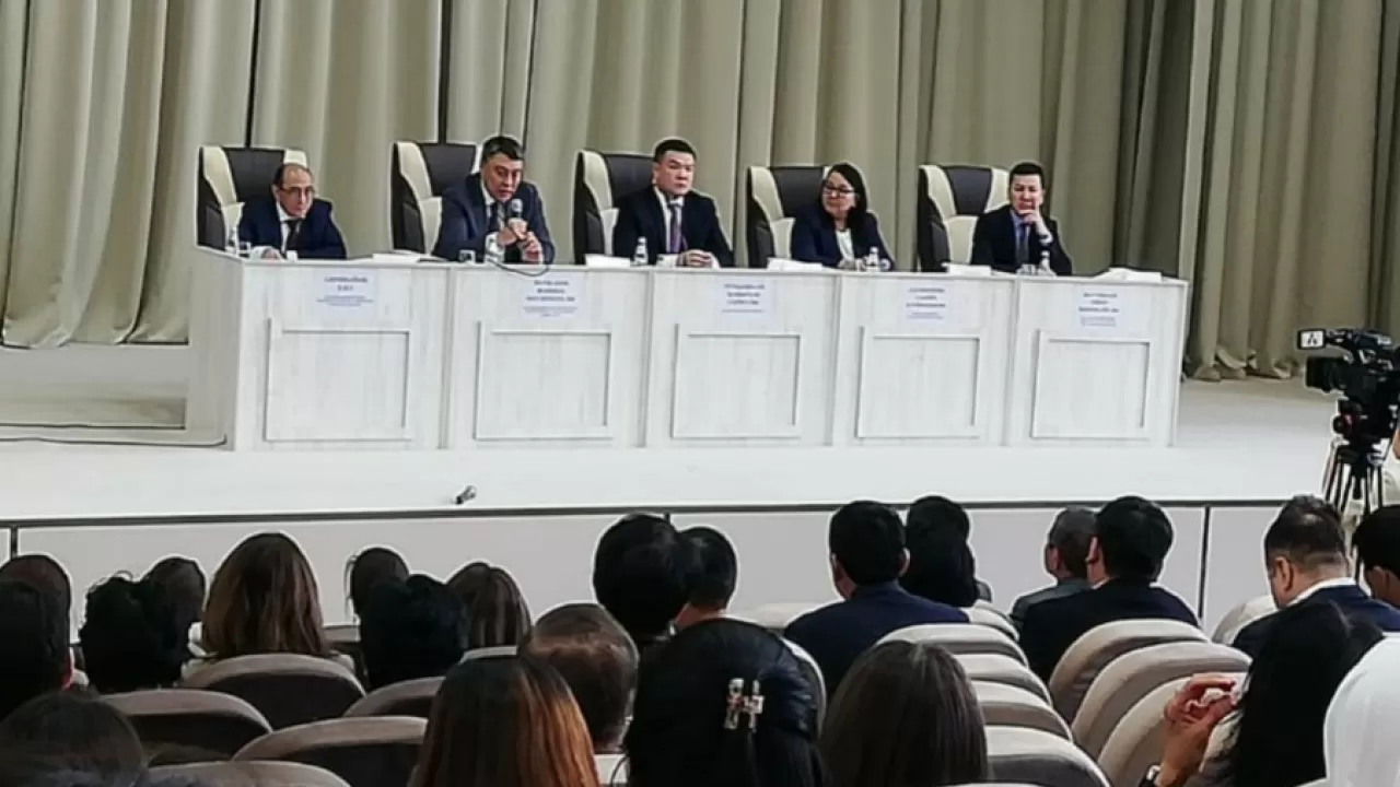 16% НДС и "серый" экспорт ГСМ: о чем в Шымкенте говорили участники правительственного десанта