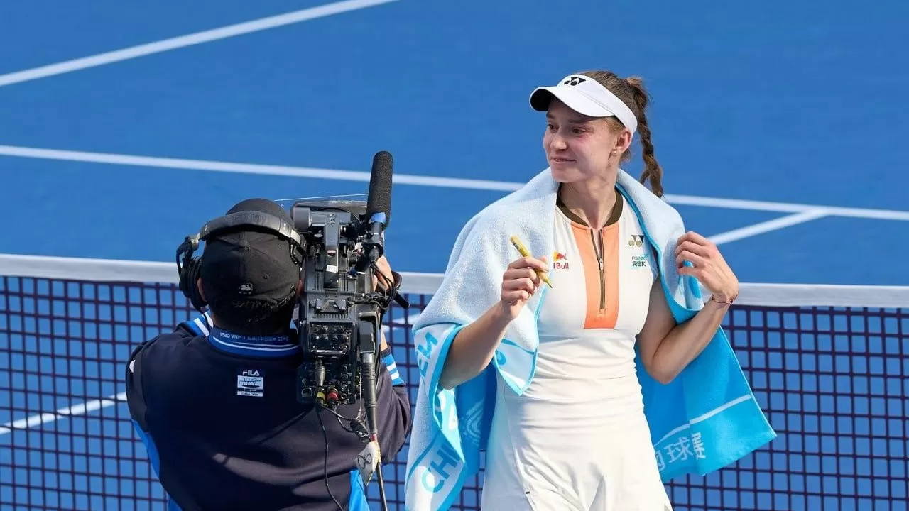 Елена Рыбакина Қытайдағы турнирдің ширек финалына шықты