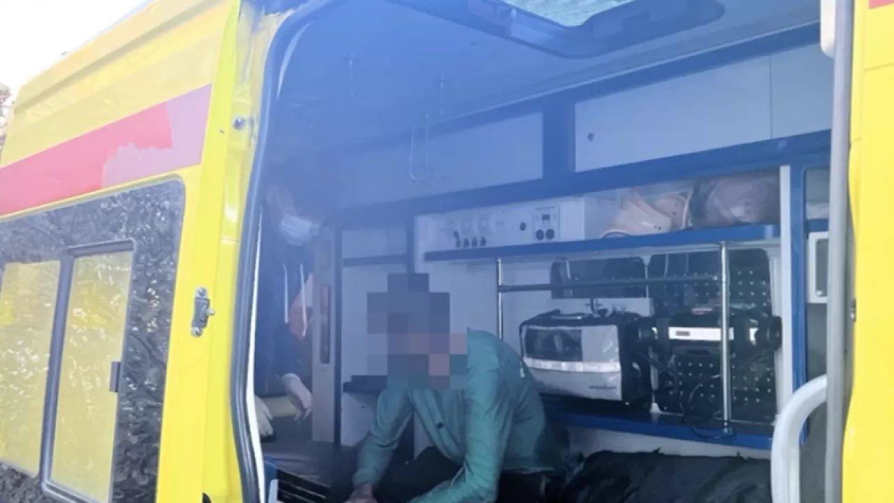 Риддерде өртенген пәтерден ер адам құтқарылды  