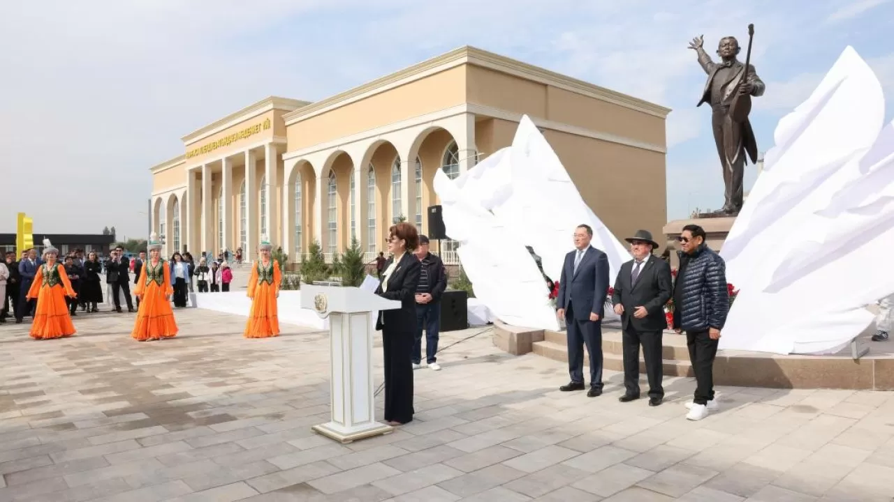 Мемлекет басшысы Нұрғиса Тілендиев ескерткішінің ашылуына орай құттықтау жолдады