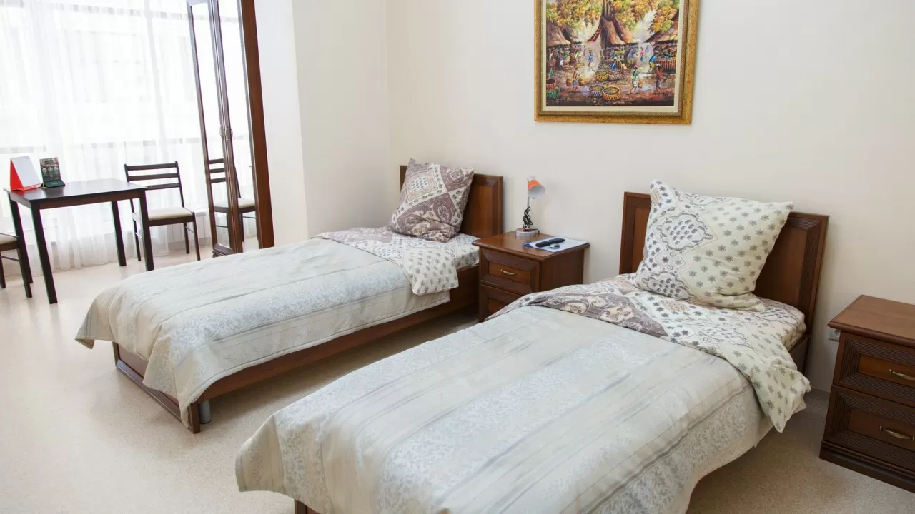 Около 1 млрд тенге оставили туристы в отелях и общепите Казахстана