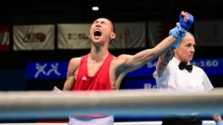 Казахстан завоевал второе "золото" в боксе на Азиаде