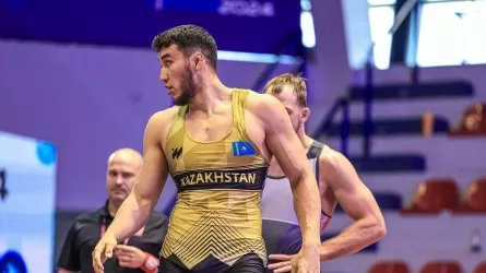 Ризабек Айтмұхан жастар арасындағы әлем чемпионатының жартылай финалына шықты