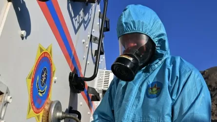 Военные отработали действия при химугрозе в Алматинской области 