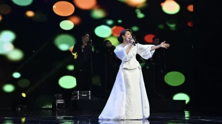 Мемлекет басшысы әнші Толқын Забированы мерейтойымен құттықтады 