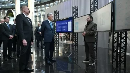 Токаев и Алиев увидели работу GovTech-решений 