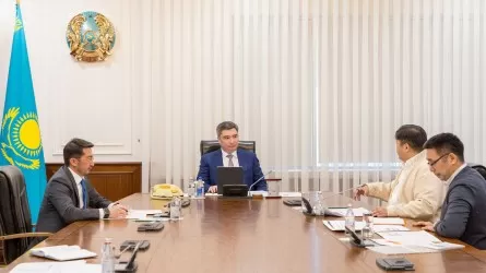 Жасанды интеллект технологияларын дамыту – Үкіметтің басты міндеті – Олжас Бектенов