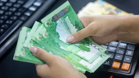 Мемлекет қазақстандықтардың 180 млрд теңге қарызын кешірді