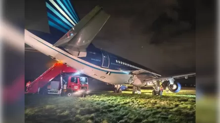 Әзербайжанның жолаушылар ұшағы Санкт-Петербургтен шыға сала қайта қонуға мәжбүр болды