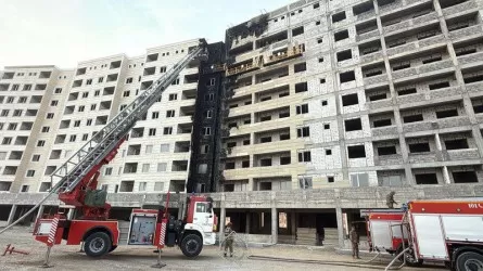 Таразда салынып жатқан тұрғын үй өртенді
