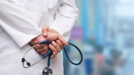 Почему пациенты инфекционной больницы Шымкента оказались на полу 
