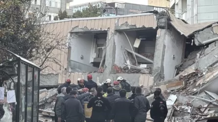 Түркияда 7 қабатты ғимарат опырылып түсті