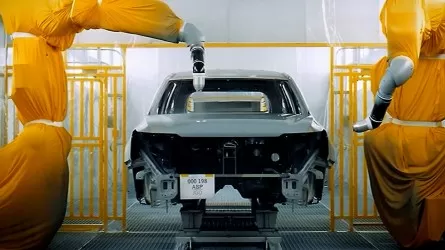 Мемлекет басшысы телекөпір арқылы KIA Qazaqstan автомобиль зауытын ашты