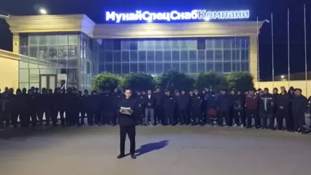 Рабочие сервисной компании объявили забастовку в Жанаозене