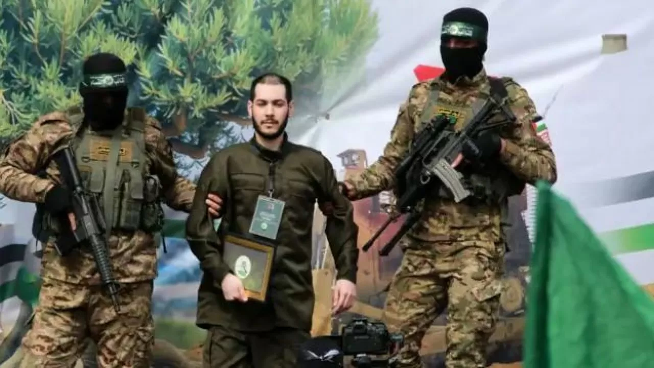 ХАМАС алғашқы 7 израильдік тұтқынды босатты