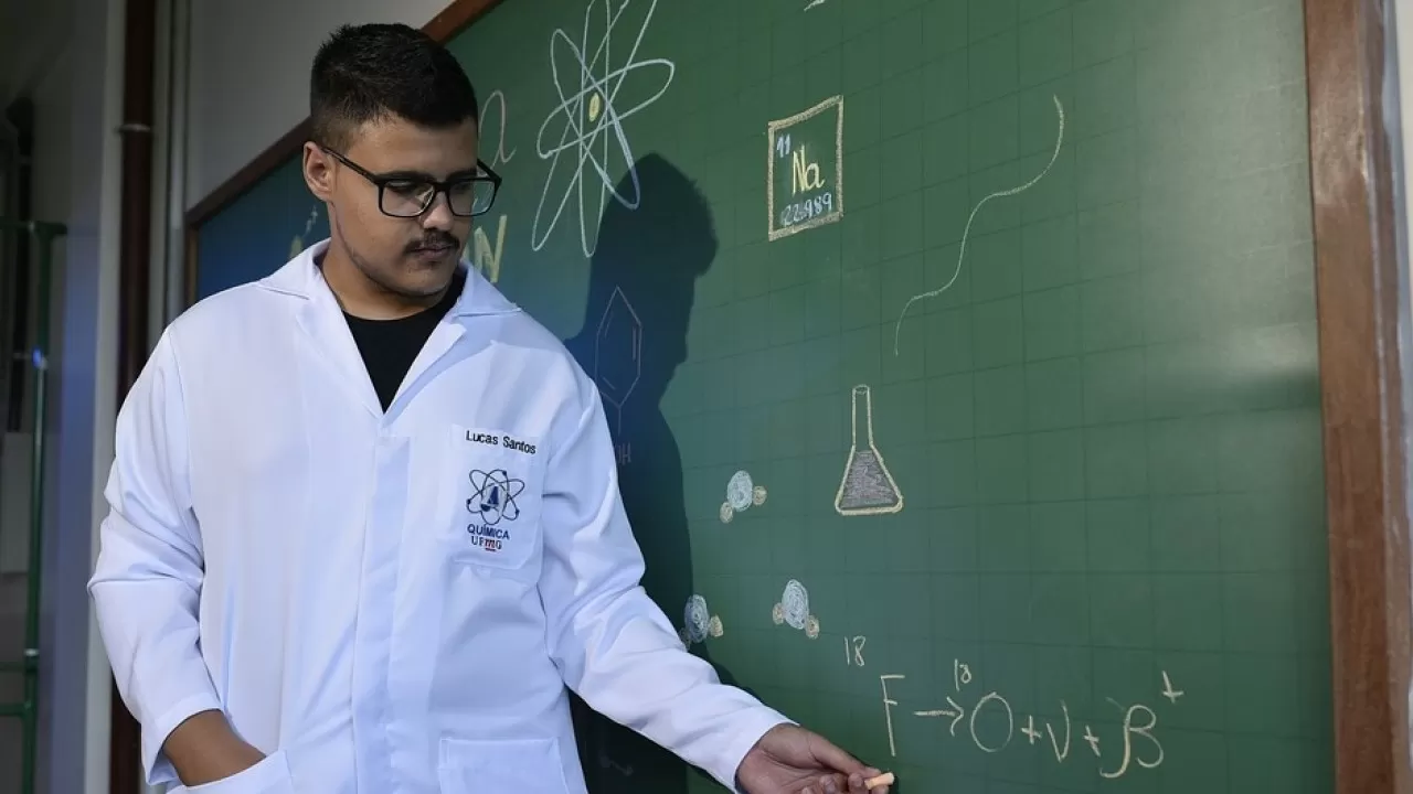 В России учителей хотят сделать неприкосновенными 