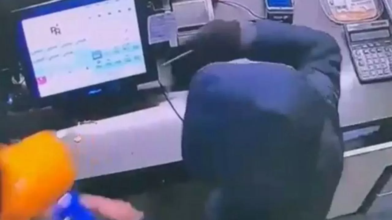 Ақтауда жанармай құю бекетін тонаған күдікті ұсталды