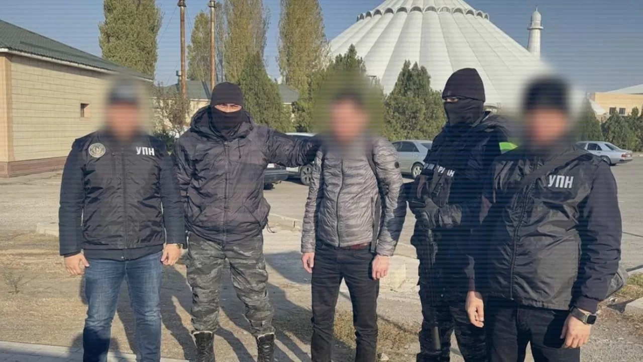 Наркокурьера поймали около мечети в Шымкенте 