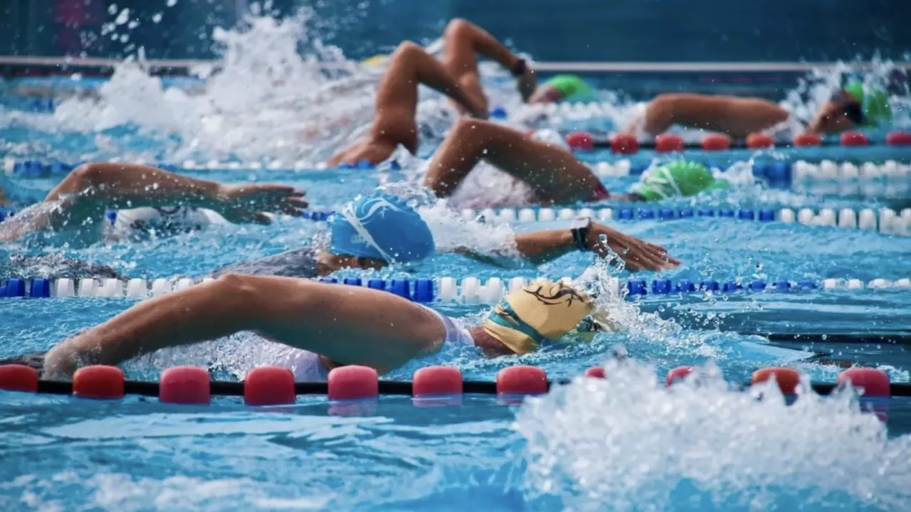 Енді оқушылар мектепте жүзуді үйренеді