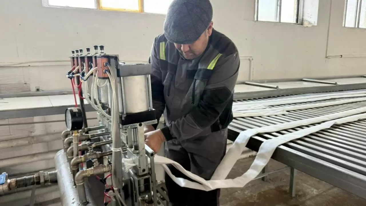 Ақтөбеде еліміздегі алғашқы өрт сөндіру жеңдерін шығаратын зауыт ашылды