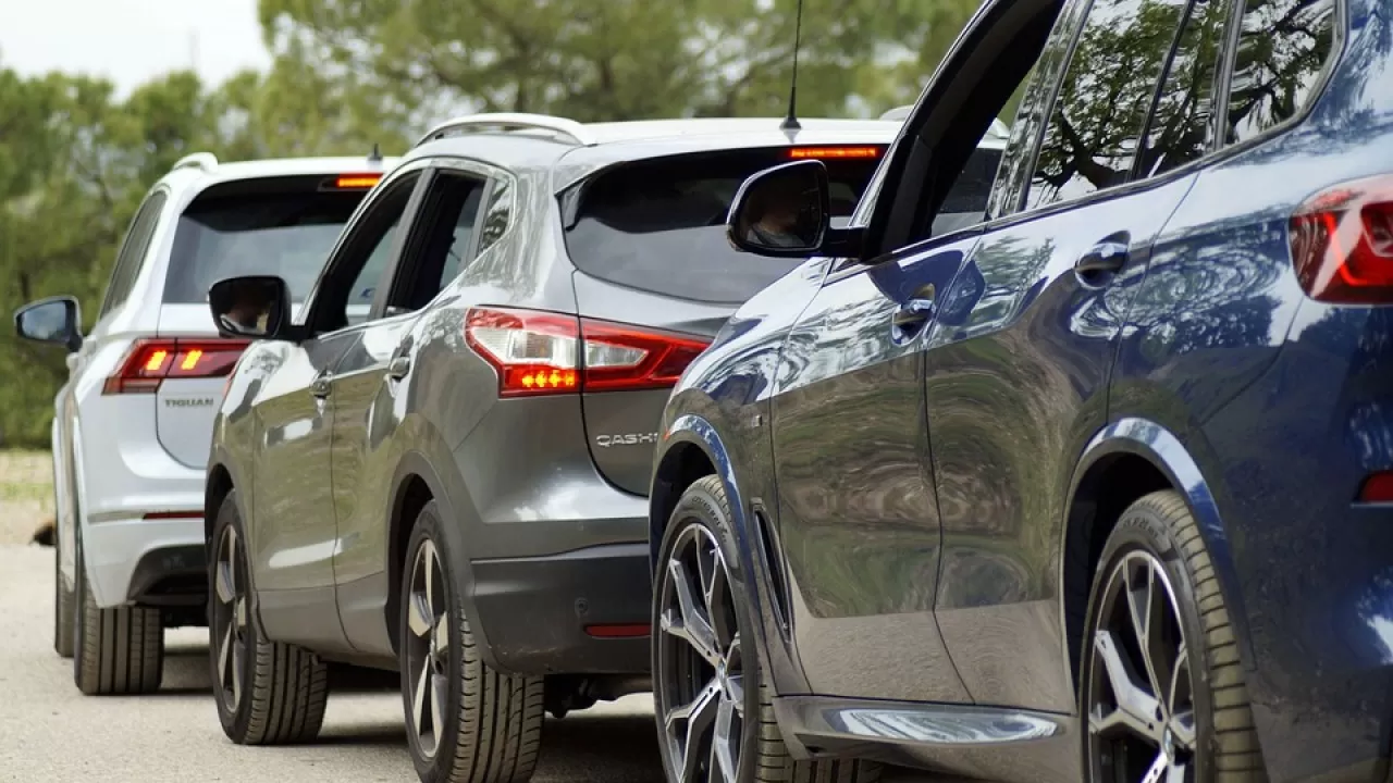 В ПДД РК ввели новые правила движения колонн 