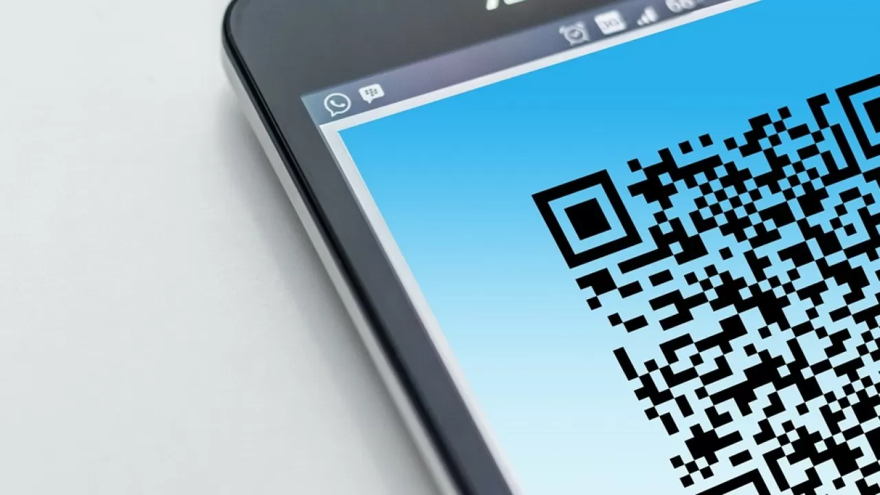 Казахстанцы смогут рассчитываться через единый QR за границей в 2026 году 