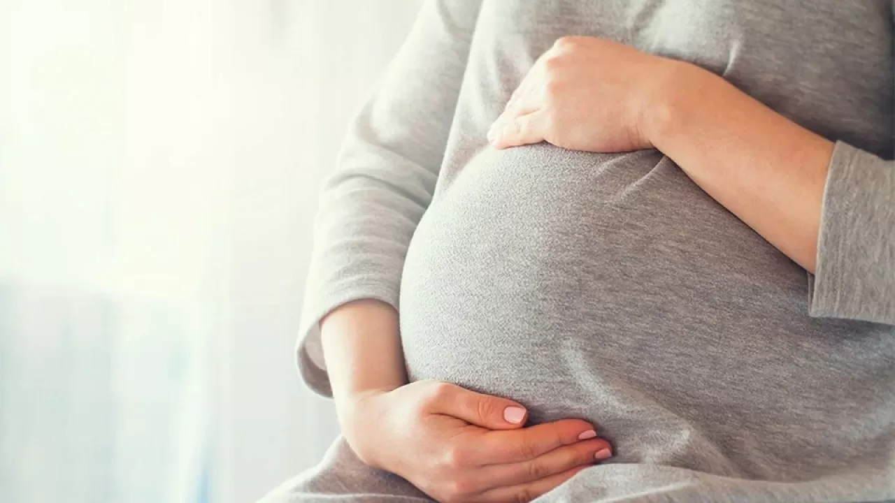 Пара из США зачала ребенка с помощью ИИ 