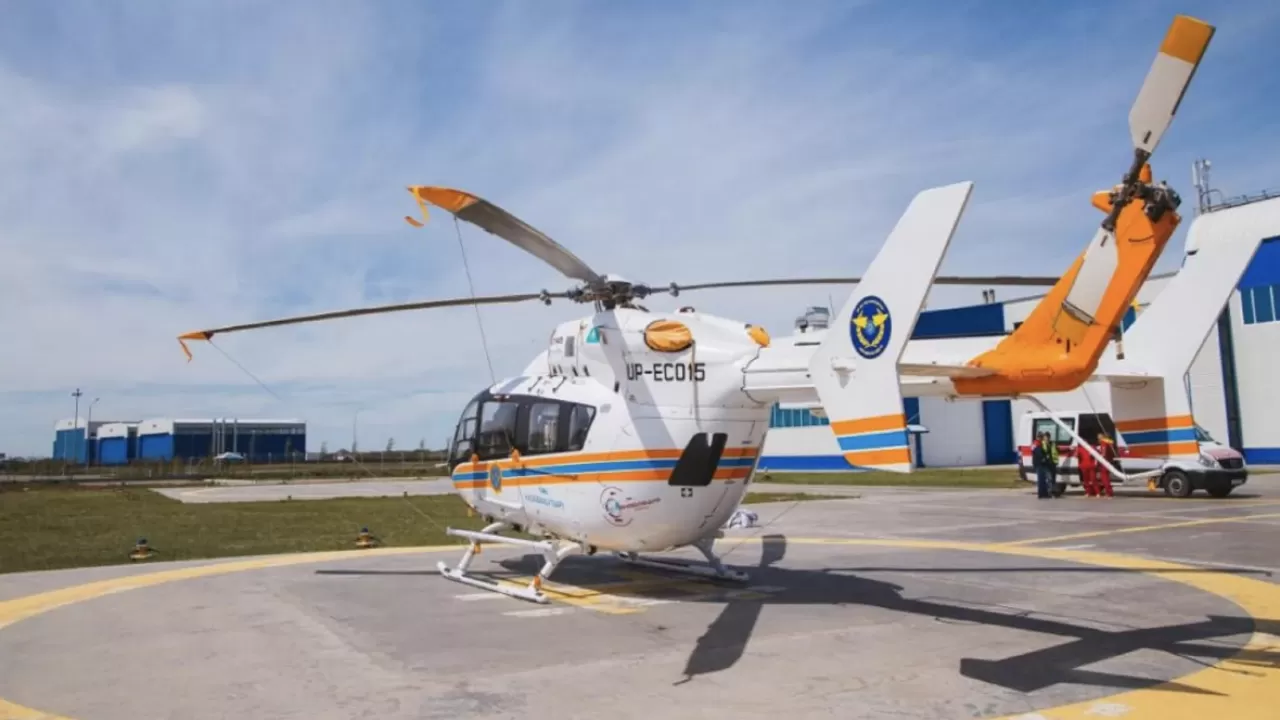 Алғабастағы өрттен зардап шеккендердің бірі тікұшақпен Шымкентке жеткізілді