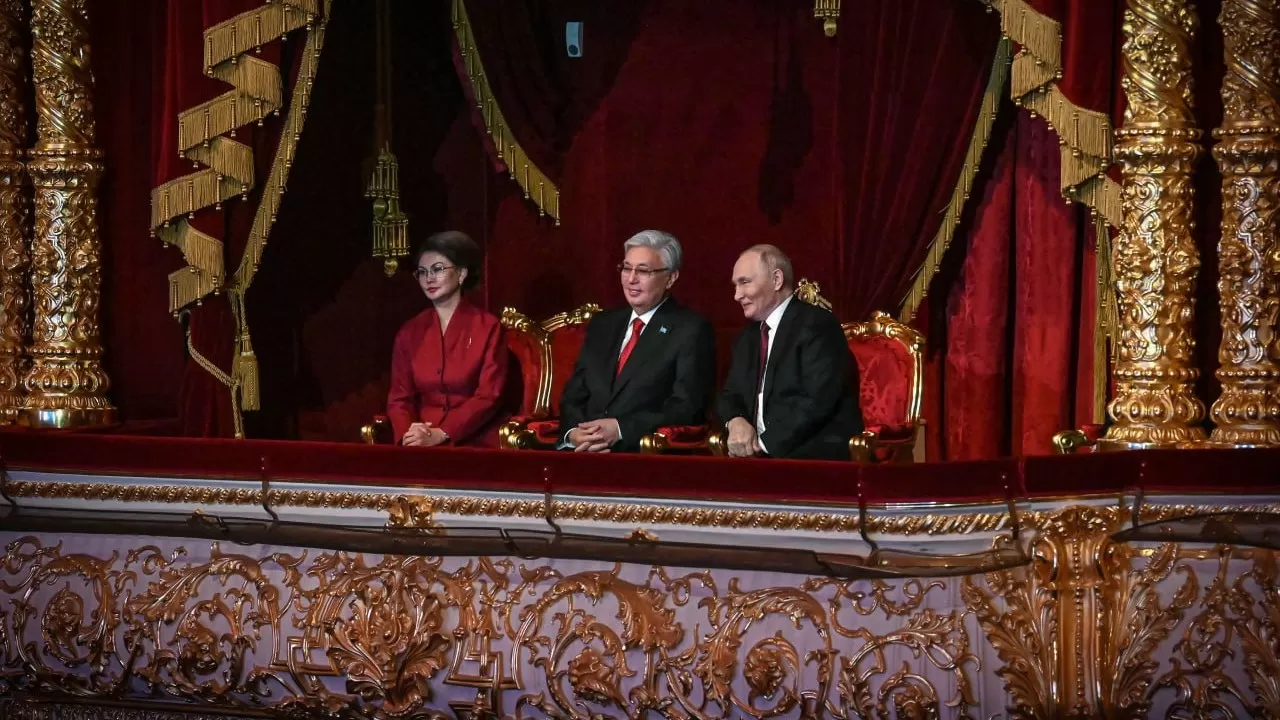 Токаев в Большом театре посмотрел  концерт казахстанцев