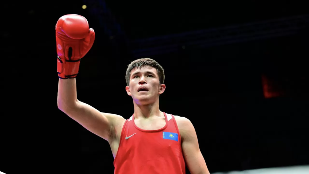 "Телефонын 22:30-да міндетті түрде өшіреді": Қазақ боксшысының күнделікті тәртібі көпшілікті тәнті етті