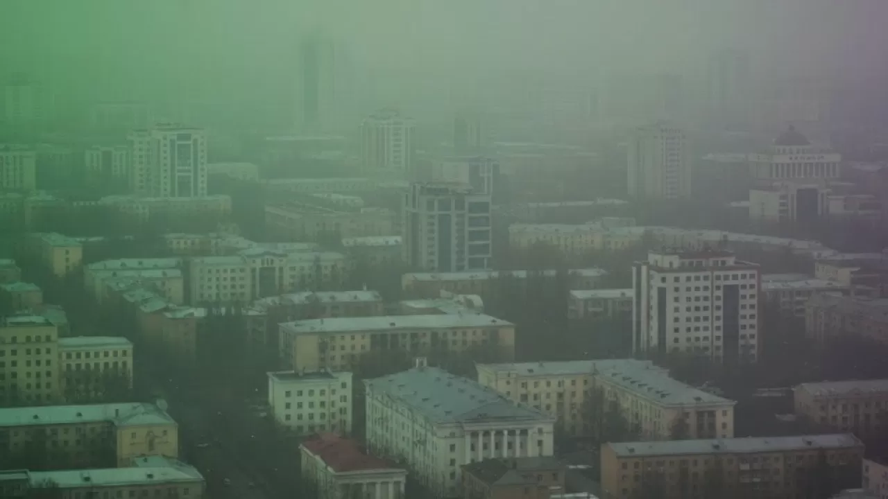 Почему жителям семи городов Казахстана лучше оставаться дома