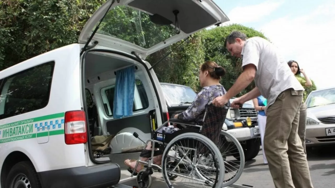 Пилотный проект инватакси через агрегаторы показал рост спроса среди жителей Астаны и Алматы 