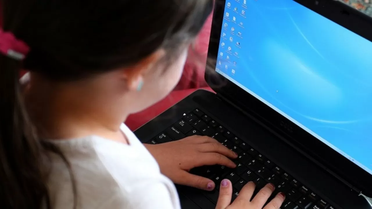 Будут ли в Казахстане ограничивать доступ детей к соцсетям 