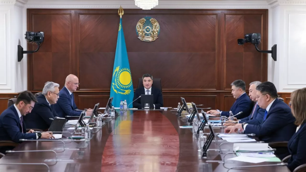 Правительство одобрило программу по улучшению жизни казахстанцев 