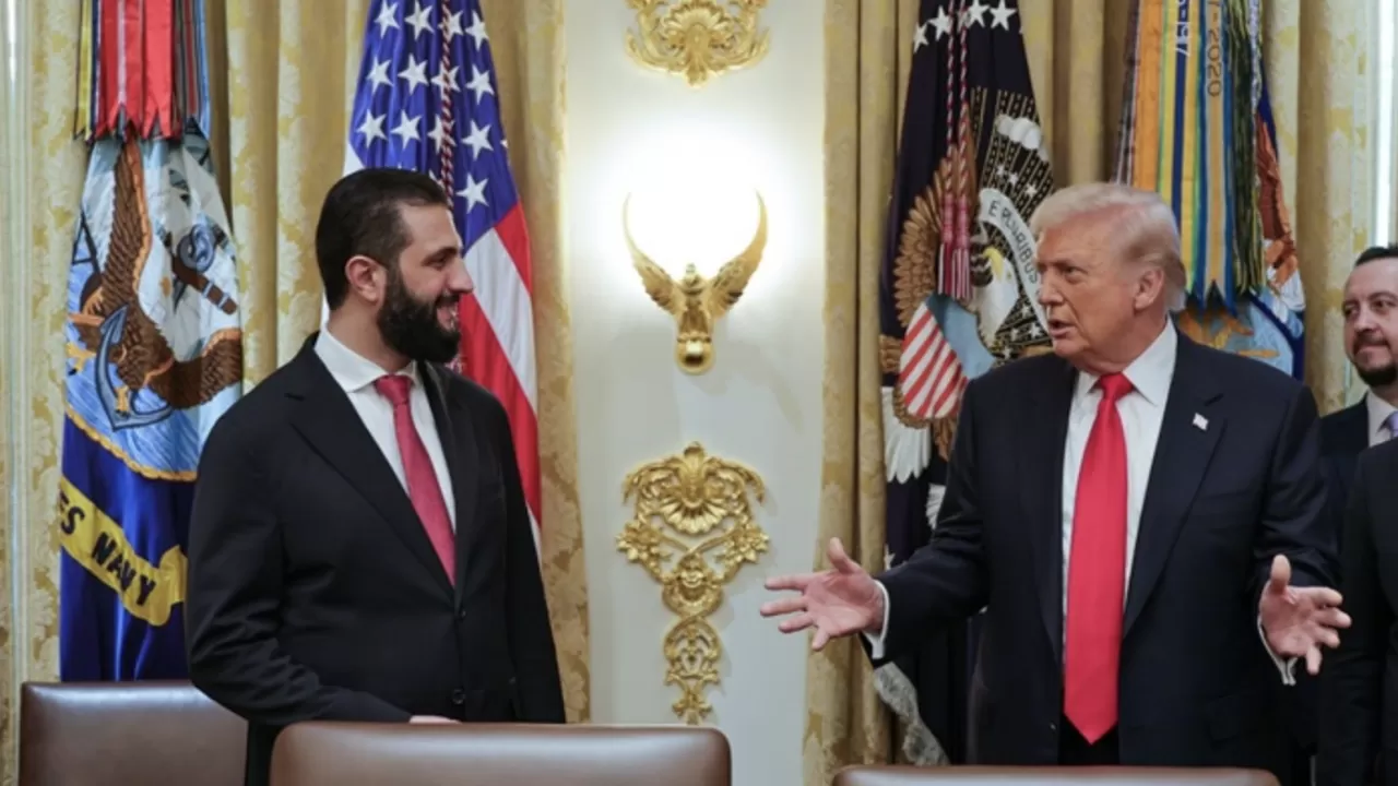 Дональд Трамп Сирияның уақытша Президентімен кездесті