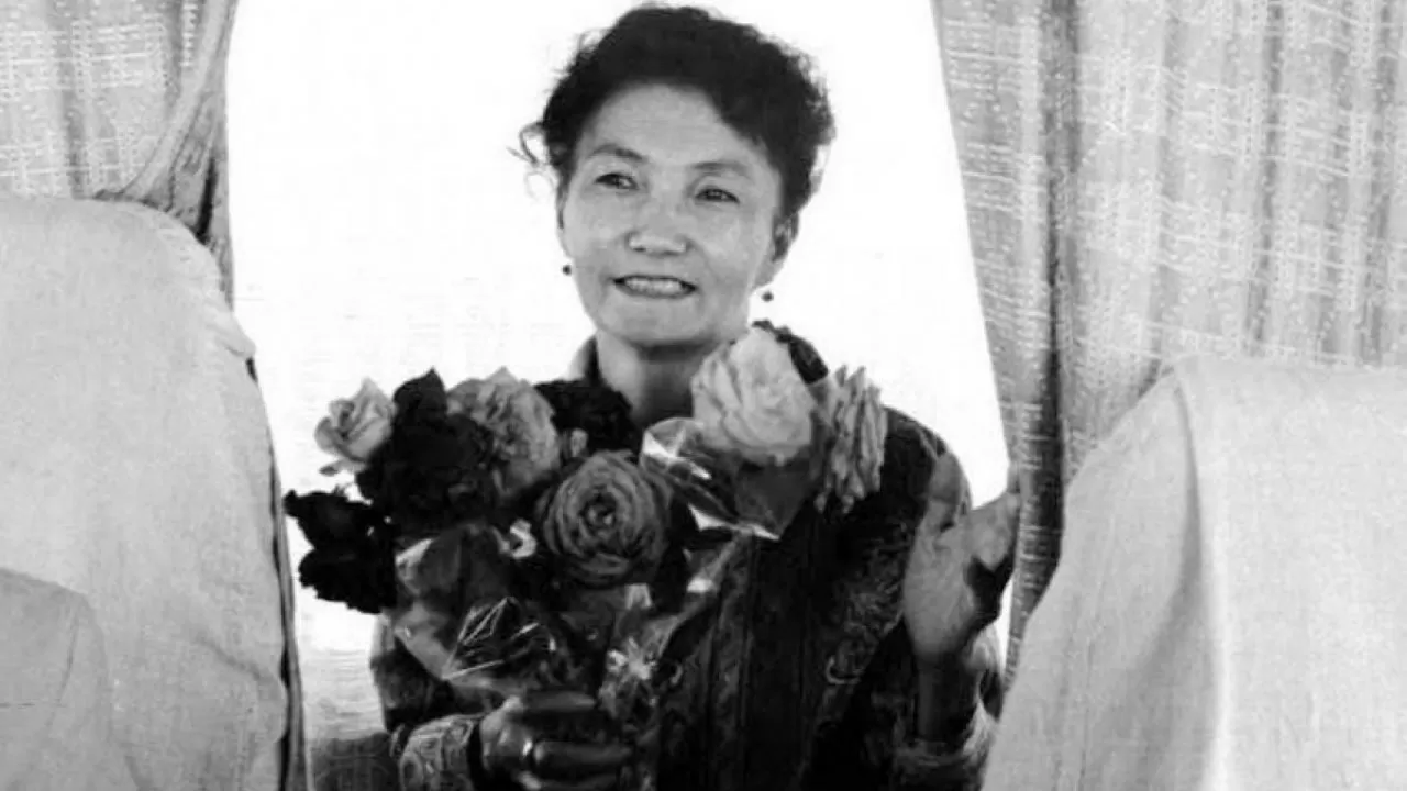 Қазақ әдебиетінің аса көрнекті ақыны Күләш Ахметова өмірден өтті