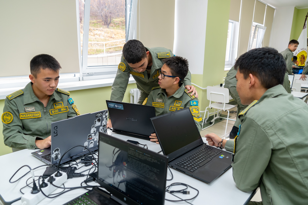 Основам кибербезопасности и конструирования дронов учат в лицее