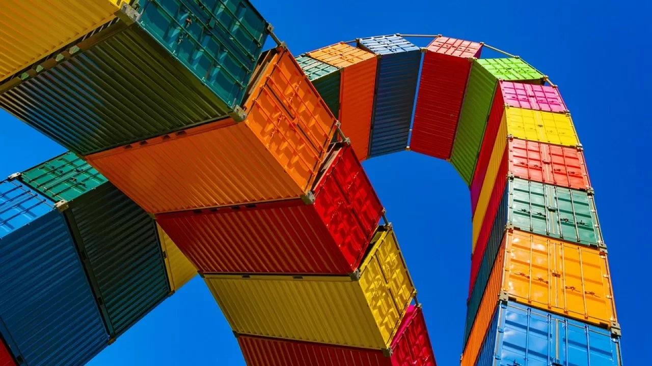 Китай резко поднял цены на товары для РФ 