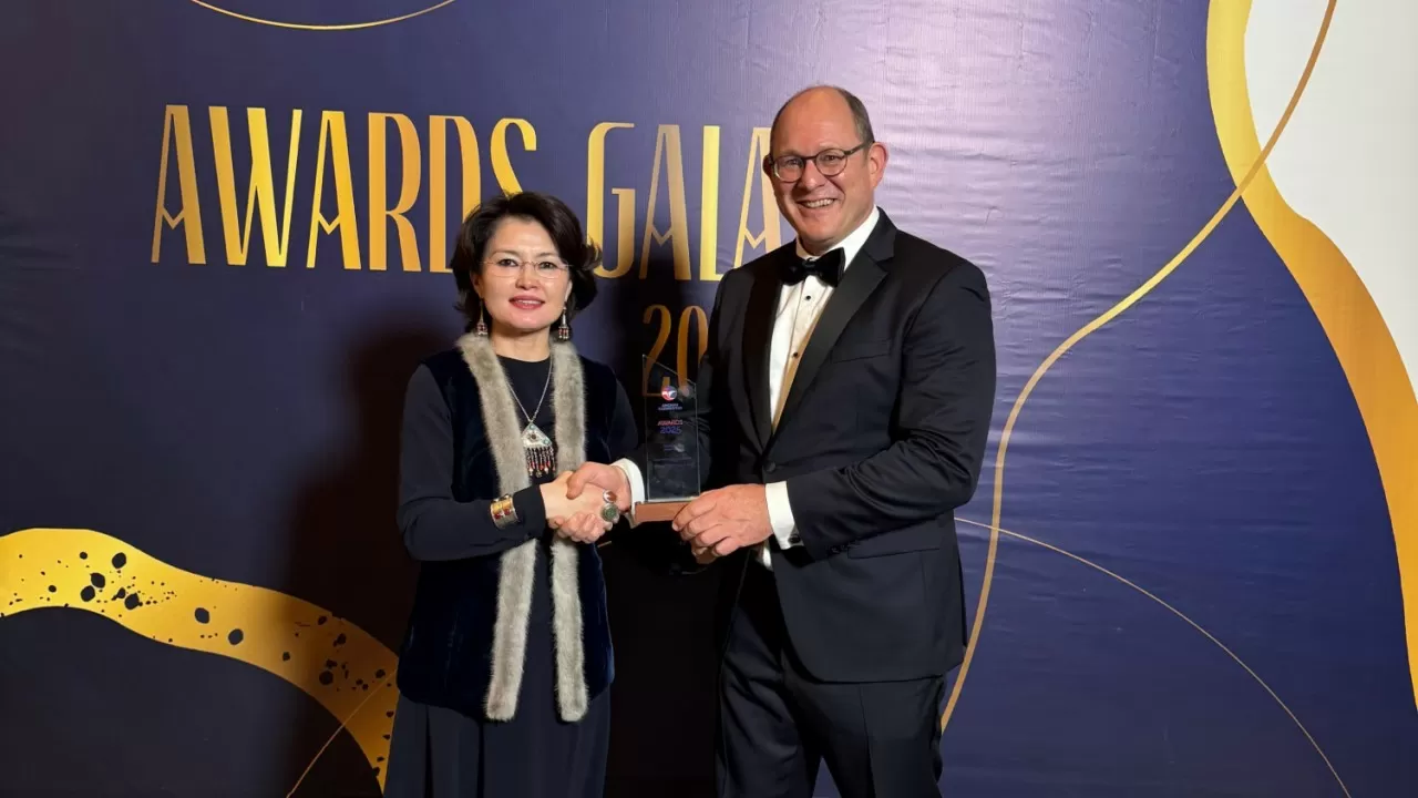 Фонд Булата Утемуратова получил награду Американской торговой палаты