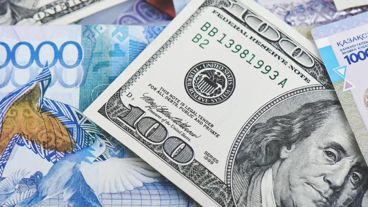 Елімізде доллар қаншадан саудаланып жатыр
