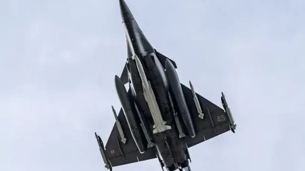 Франция впервые показала новую ядерную ракету