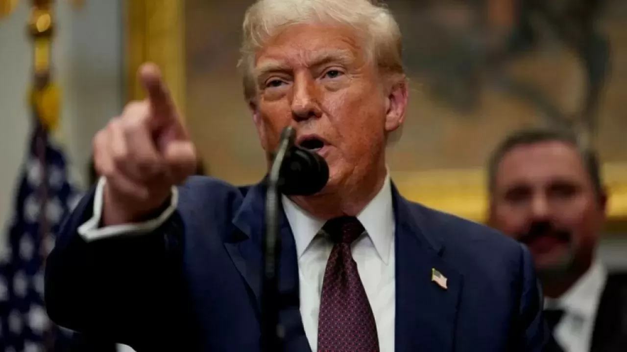 Рейтинг одобрения политики Трампа обвалился