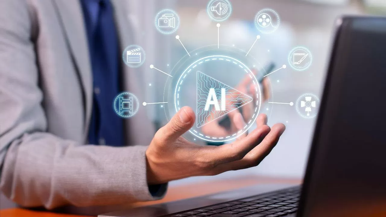 Учителя Казахстана учатся использовать на уроках искусственный интеллект 