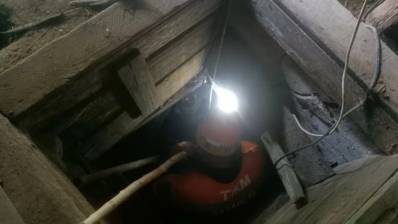 Сельчанин застрял в погребе и не мог выбраться наружу