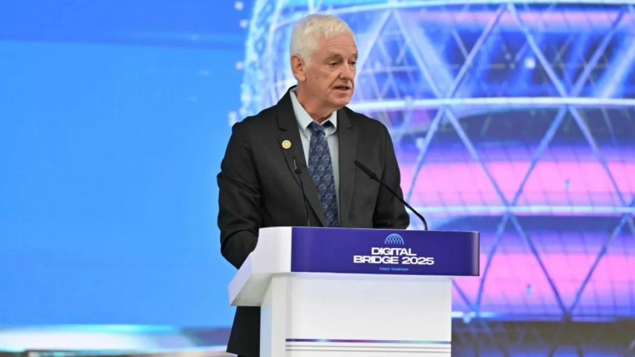 Google-дың аңыз ғалымы Питер Норвиг: "Қазақстан мұнайдан – ЖИ-ге өтетін ең батыл трансформация жасап жатыр"