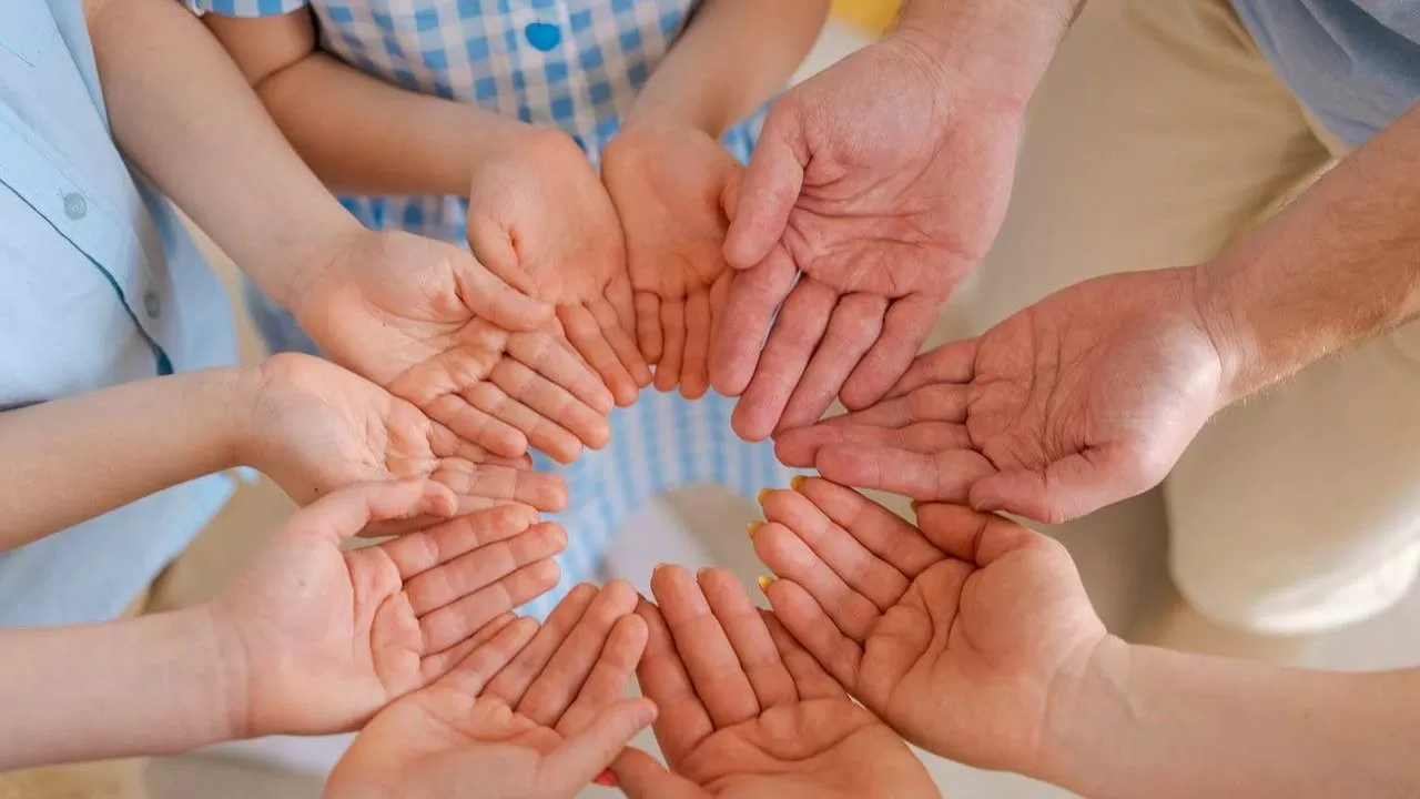 Еңбек министрі көпбалалы отбасыларға қандай көмек берілетінін түсіндірді