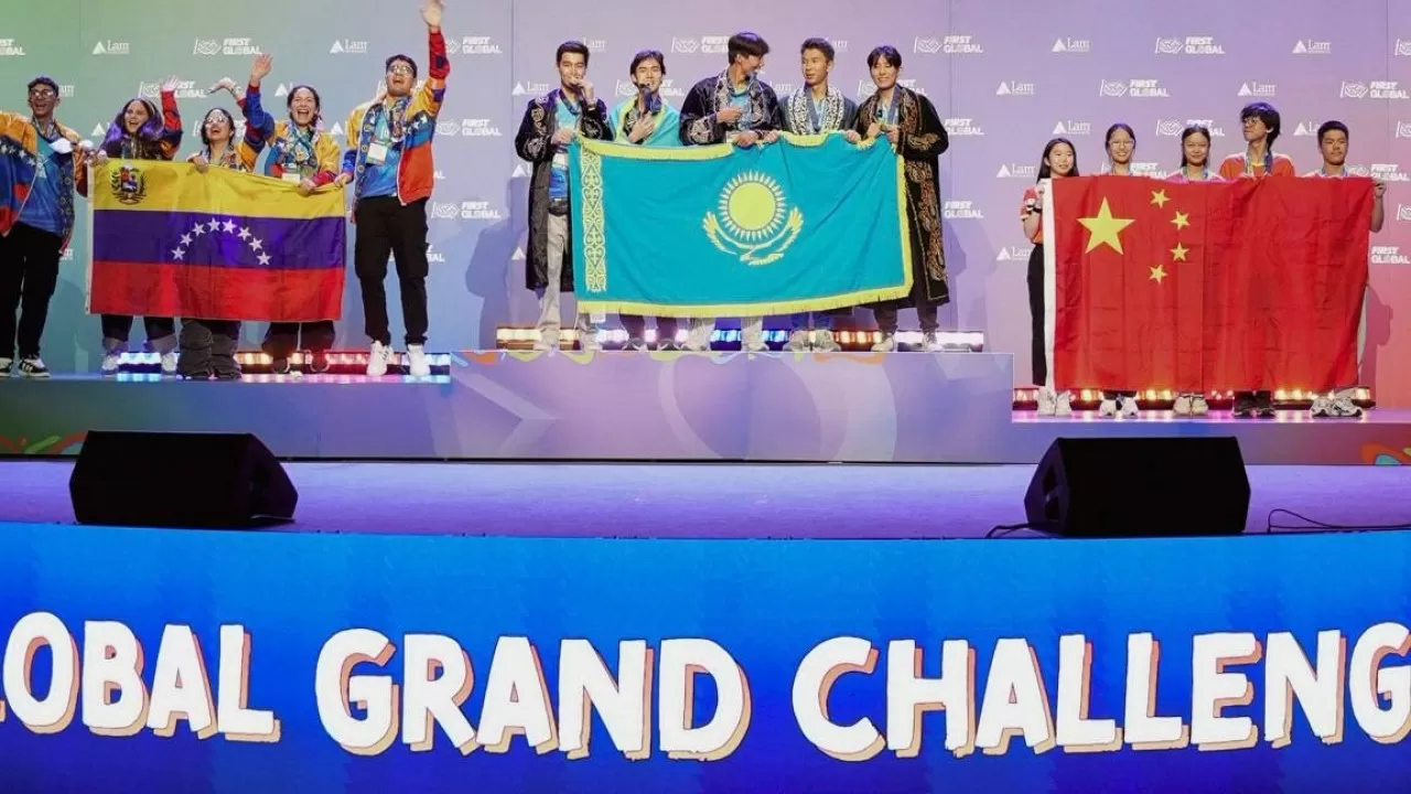 Қазақстан оқушылары робототехникадан төрт дүркін әлем чемпионы атанды