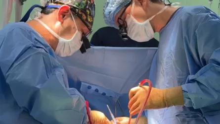 Алматинские хирурги спасли пациента с разрывом аорты