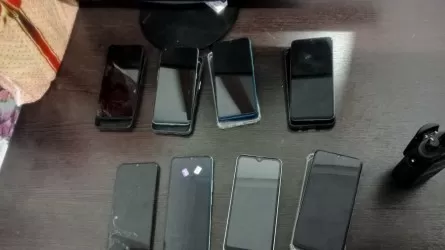 В куче угля спрятали телефоны для передачи в колонию 