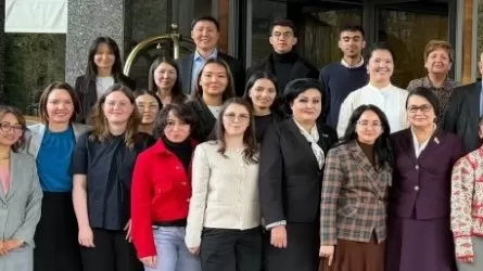 Как женщины продвигают зеленую энергетику Казахстана 